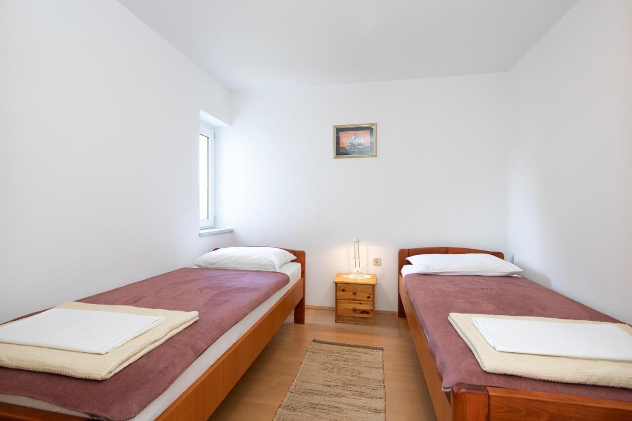 פורת Apartmani "Ruza" מראה חיצוני תמונה